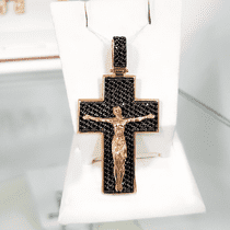 обзорное фото Золотой крест с распятием и черными фианитами 031481 Декоративные золотые крестики обзорное фото Золотой крест с распятием и черными фианитами 031481  Декоративные золотые крестики