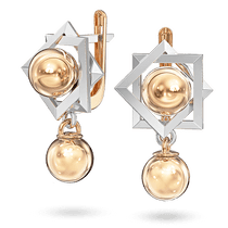 обзорное фото Комбинированные серьги с двумя белыми квадратными рамками под разными углами и шариками 040925  Золотые серьги без вставок