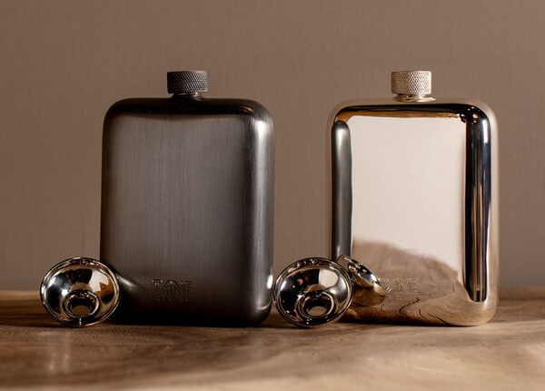 Серебряная фляга – подарок для настоящего мужчины