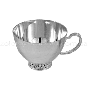 Серебряная чашка