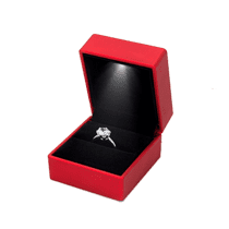 обзорное фото Футляр для кольца с подсветкой красный 037508  Подарочные футляры и упаковки